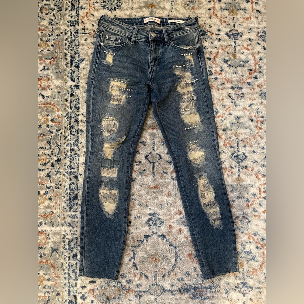 New! Women Guess sexy curve jeans. Size 24